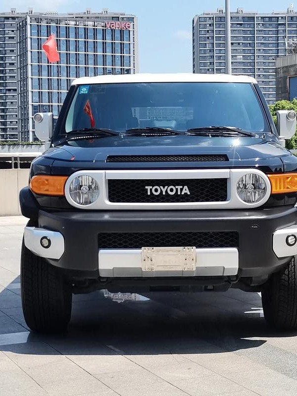 2017款豐田FJ酷路澤中東端午特價促銷天津港最低報價多少錢（2020年fj酷路澤的價格天津港）